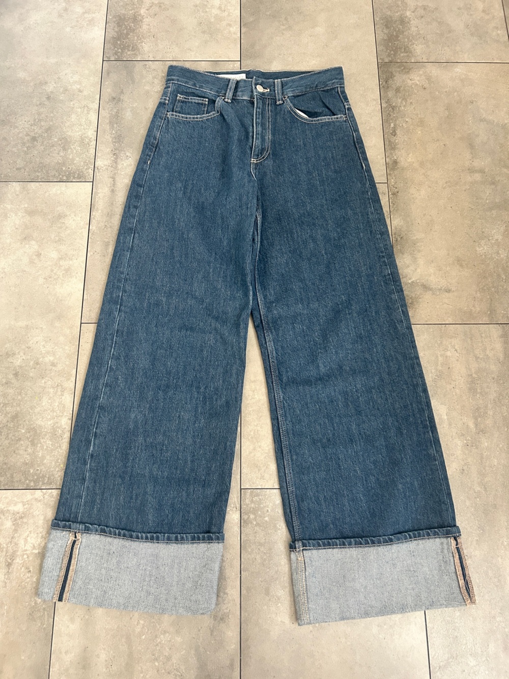 Zara high rise wide leg cuffed blue jeans 4